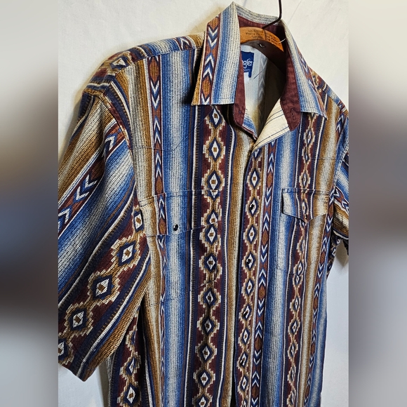 Wrangler vintage western Aztec striped short sleeve shirt - Picture 2 of 7